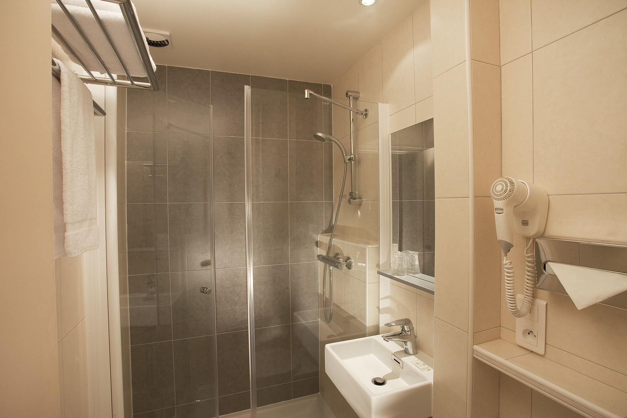 Hotel D'Albion Париж Экстерьер фото